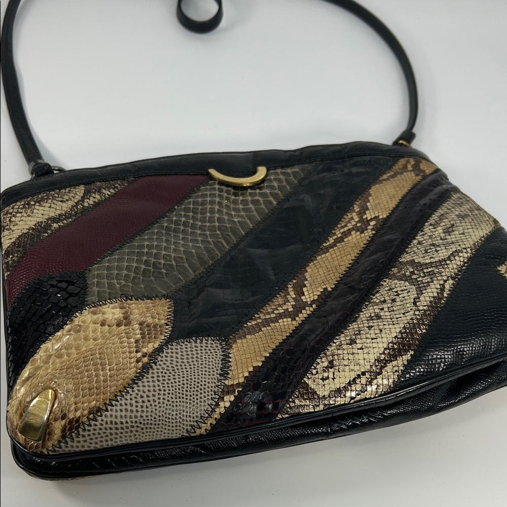 Elegant Patchwork Crossbody Bag - Picture 2 of 16